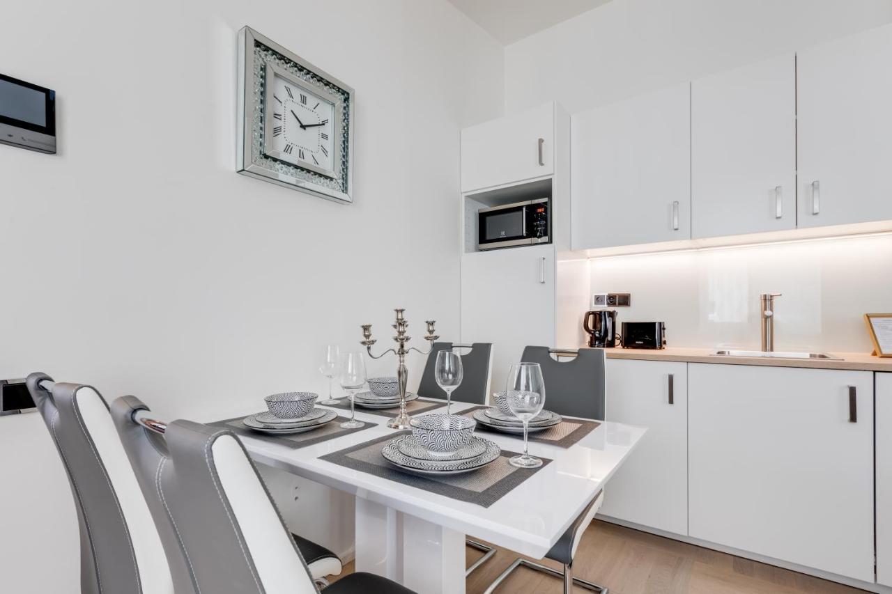 Royal Residence Apartments In The Heart Of Prag Exteriör bild